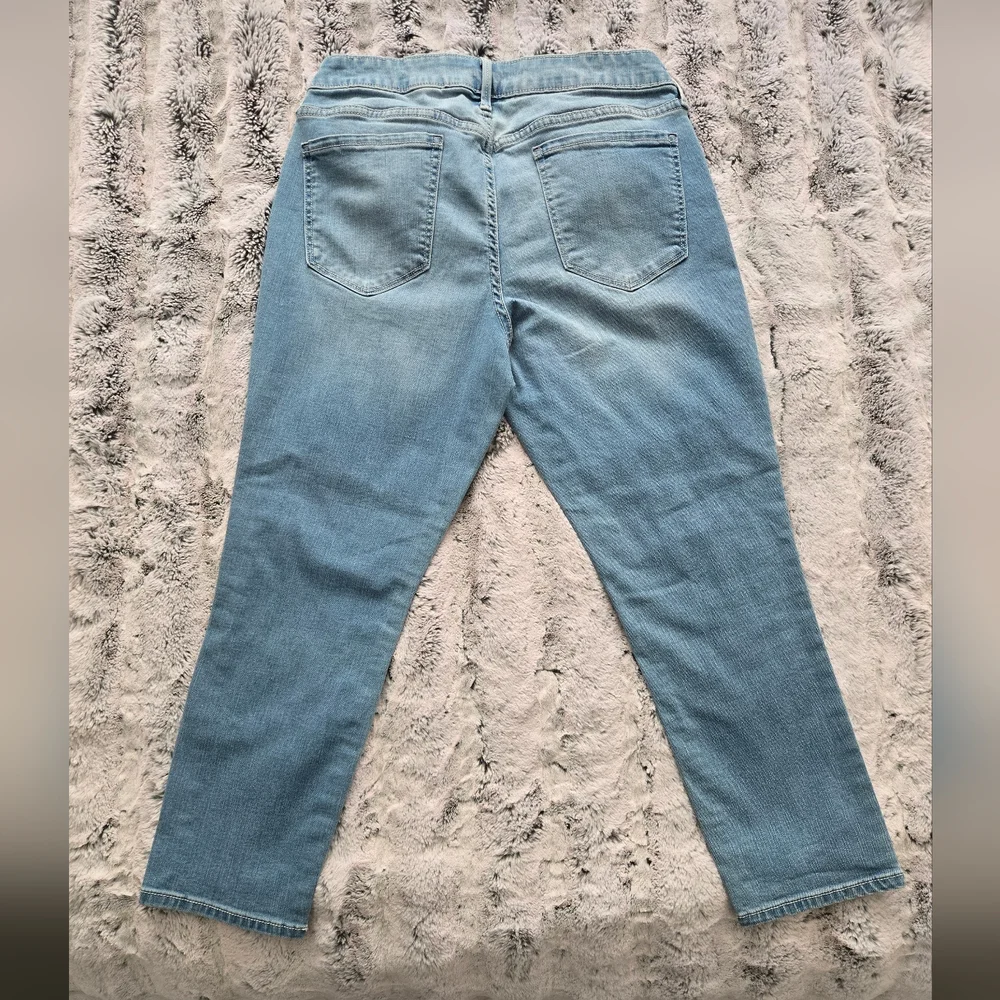 Old Navy ROCK STAR Women's‎ Sky Blue Skinny Crop Jeans - Like New - Size 12
